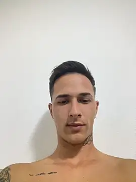 adonis0892 online show from 09/28/25, 10:04