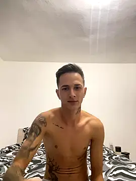 adonis0892 online show from 10/05/25, 03:43