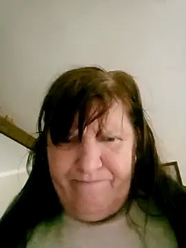 Apeesynka55211 online show from 10/09/25, 08:12