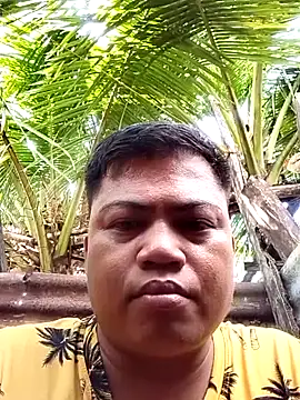 Snapshot of Hot_cutiepie chatting on 10/12/25, 11:37 Hot cutiepie online show from 10/12/25, 11:37