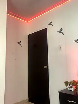 miss  caroline online show from 11/14/25, 02:10