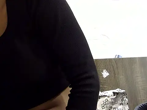 Snapshot of SEXY_DOLL88 chatting on 10/24/25, 06:54 SEXY DOLL88 online show from 10/24/25, 06:54