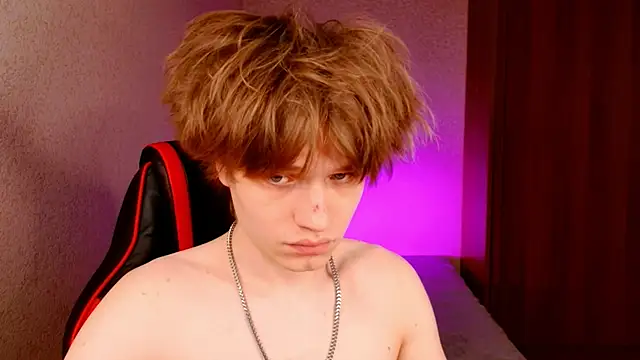 Snapshot of jeffreyue chatting on 10/06/25, 04:15 jeffreyue online show from 10/06/25, 04:15