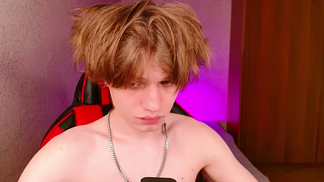 Snapshot of jeffreyue chatting on 10/29/25, 04:53 jeffreyue online show from 10/29/25, 04:53