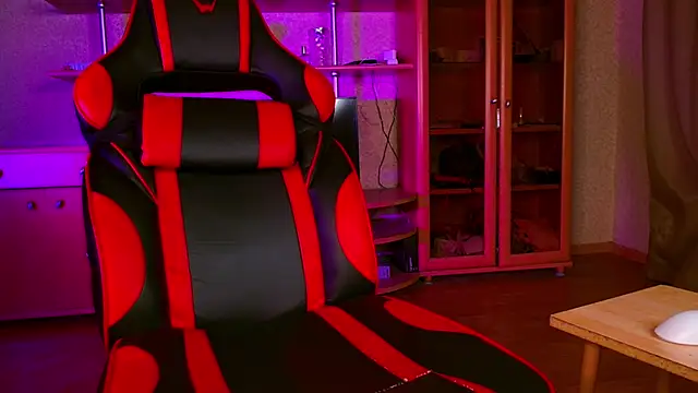 Snapshot of jeffreyue chatting on 11/13/25, 03:55 jeffreyue online show from 11/13/25, 03:55