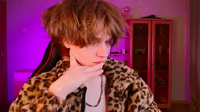 Snapshot of jeffreyue chatting on 11/20/25, 02:06 jeffreyue online show from 11/20/25, 02:06