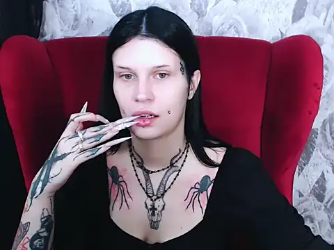 Snapshot of VenomDoll chatting on 10/12/25, 07:13 VenomDoll online show from 10/12/25, 07:13