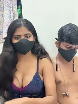 Snapshot of sexy-riya43 chatting on 11/16/25, 02:44 sexy-riya43 online show from 11/16/25, 02:44