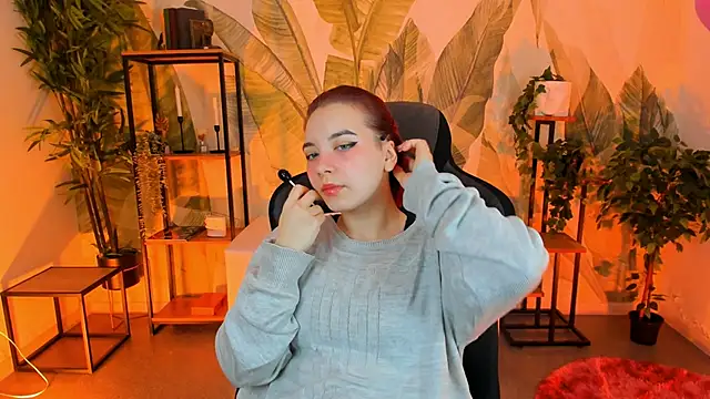 Snapshot of MarcelineChi chatting on 11/06/25, 06:03 MarcelineChi online show from 11/06/25, 06:03