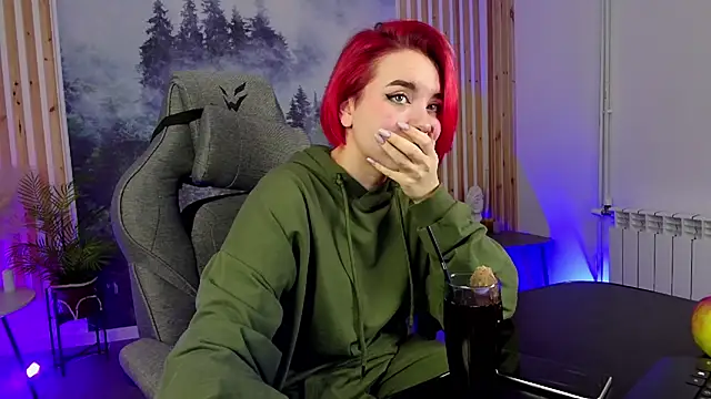 Snapshot of MarcelineChi chatting on 12/01/25, 05:34 MarcelineChi online show from 12/01/25, 05:34