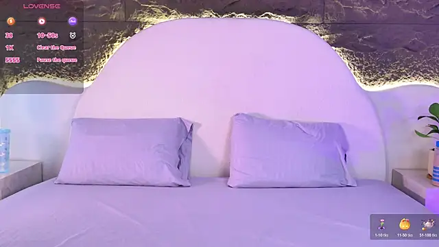 Selene Brownie online show from 10/27/25, 08:13