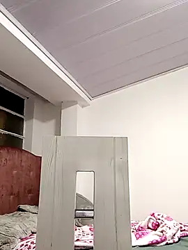 lola cook online show from 10/26/25, 03:34