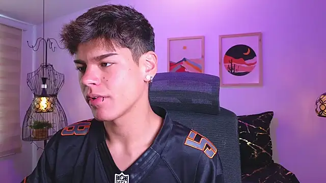 kevienmiet online show from 09/29/25, 02:00