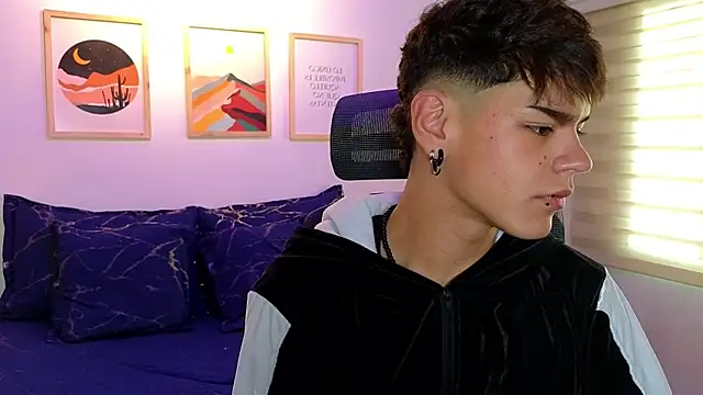 kevienmiet online show from 10/19/25, 12:06