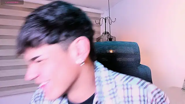 kevienmiet online show from 11/08/25, 03:39