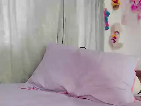 Snapshot of Mara_manson chatting on 11/13/25, 11:31 Mara manson online show from 11/13/25, 11:31