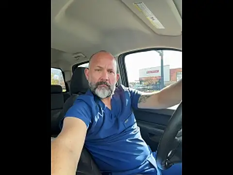 fuckadilf online show from 11/10/25, 04:39