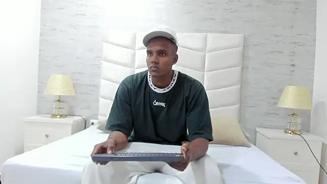 jax black online show from 10/20/25, 07:03