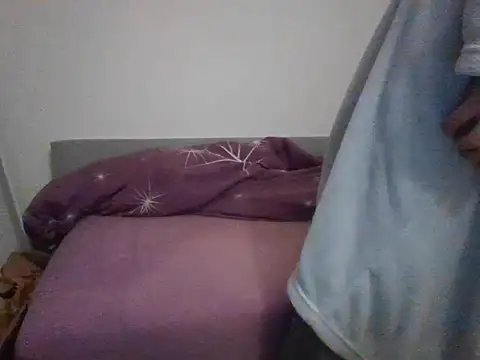 honzinka83 online show from 10/30/25, 04:08