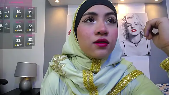 Neesha   online show from 11/13/25, 07:13