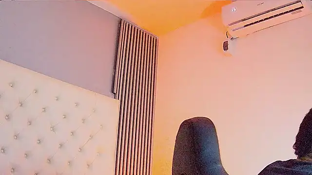 venedic bull online show from 10/17/25, 08:44