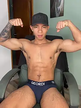 Snapshot of jackson_cruz chatting on 11/12/25, 05:13 jackson cruz online show from 11/12/25, 05:13