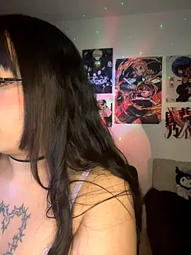 Snapshot of Hinatamoon_ chatting on 10/08/25, 05:16 Hinatamoon online show from 10/08/25, 05:16