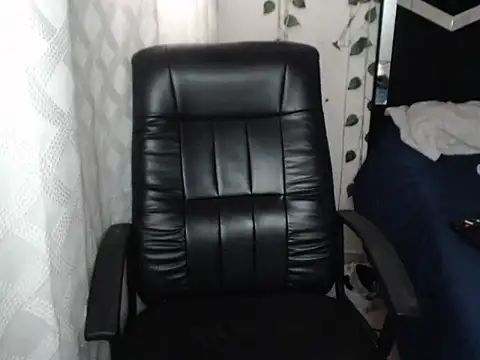 Snapshot of monster_Dickdr chatting on 10/31/25, 03:02 monster Dickdr online show from 10/31/25, 03:02