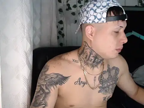 Snapshot of monster_Dickdr chatting on 12/03/25, 01:02 monster Dickdr online show from 12/03/25, 01:02