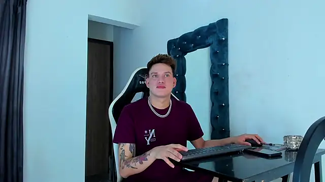 daddys insanee online show from 11/11/25, 11:54