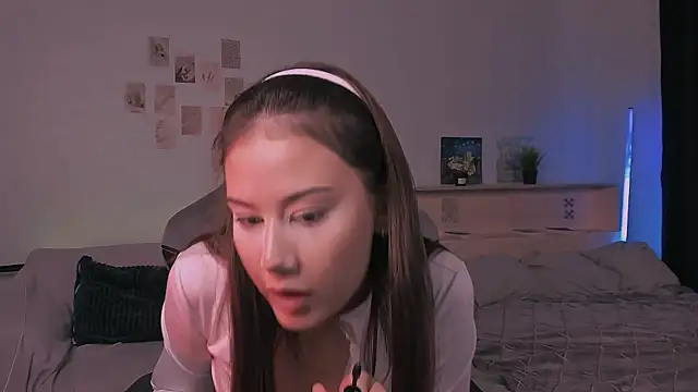 adelle046 online show from 11/06/25, 07:20