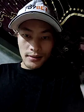 Uh-em95 online show from 11/23/25, 03:34