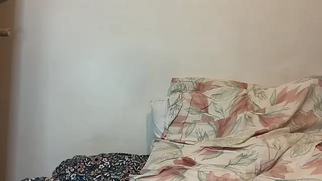 Snapshot of nanaisbackk chatting on 11/03/25, 09:43 nanaisbackk online show from 11/03/25, 09:43