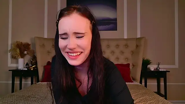 Melissa Gonzales online show from 11/18/25, 04:11