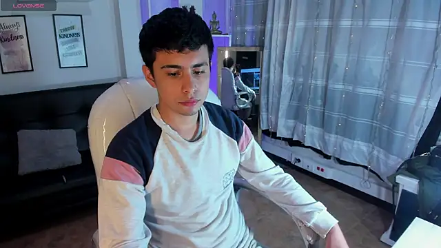 Snapshot of Nyko_ds chatting on 10/28/25, 03:54 Nyko ds online show from 10/28/25, 03:54