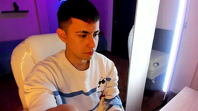 Snapshot of Nyko_ds chatting on 11/06/25, 04:13 Nyko ds online show from 11/06/25, 04:13