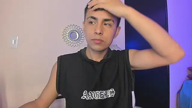 Snapshot of Nyko_ds chatting on 11/13/25, 04:00 Nyko ds online show from 11/13/25, 04:00