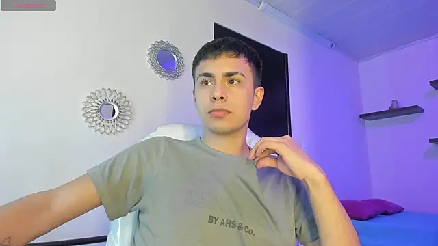 Snapshot of Nyko_ds chatting on 11/17/25, 03:56 Nyko ds online show from 11/17/25, 03:56