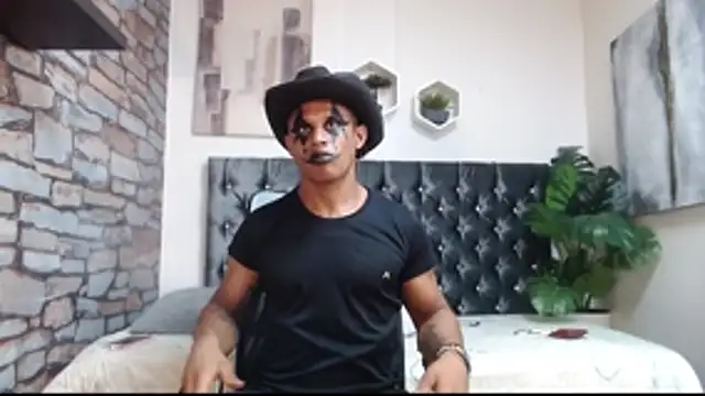 Snapshot of casike1 chatting on 11/01/25, 12:45 casike1 online show from 11/01/25, 12:45