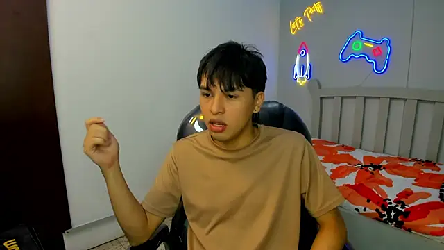 StiwenTwink online show from 10/15/25, 03:12