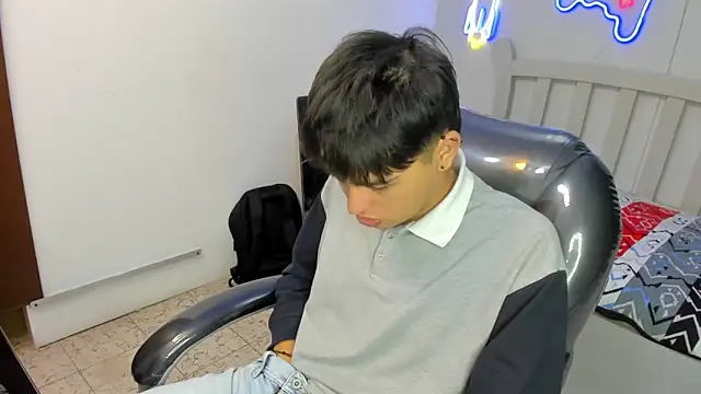 StiwenTwink online show from 11/13/25, 02:38