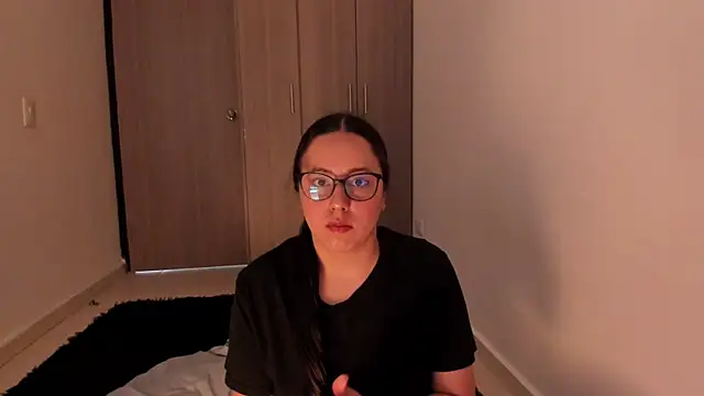 Venus cat  online show from 10/06/25, 07:33