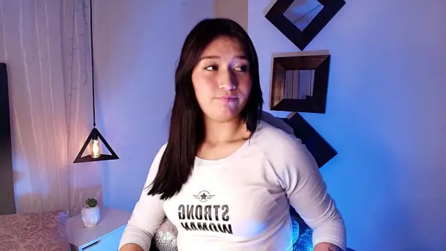 Rubyvixxen  online show from 10/08/25, 03:15