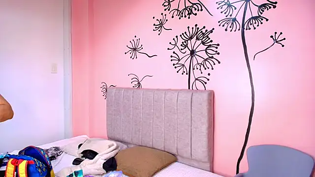 scarlet milf  online show from 10/09/25, 08:18