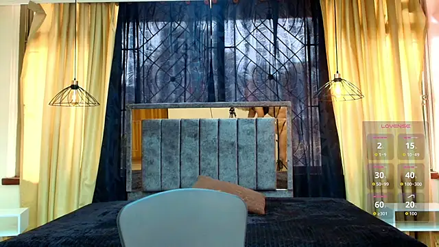 scarlet milf  online show from 10/29/25, 05:04