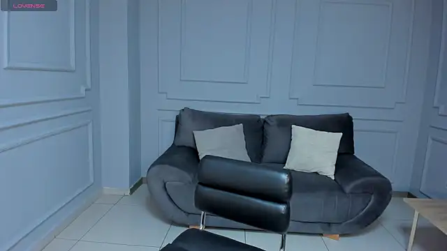 Snapshot of NatalieLewis chatting on 11/18/25, 11:14 NatalieLewis online show from 11/18/25, 11:14