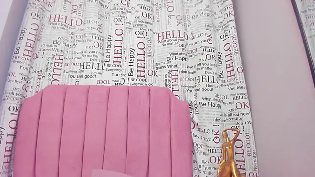 Zoe Blond online show from 10/15/25, 12:16