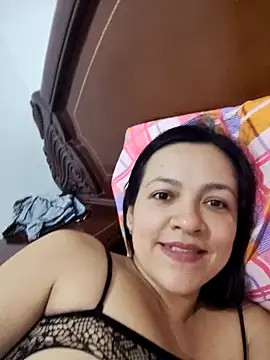 LindaSalo33 online show from 11/16/25, 04:18