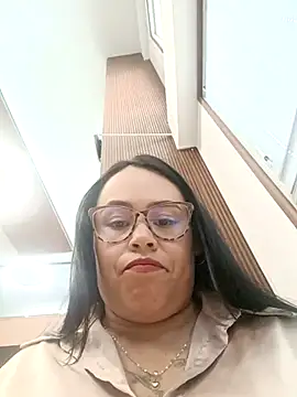 Italia 12 online show from 11/19/25, 02:50