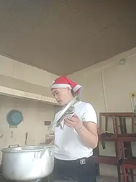 meo-meo00 online show from 10/22/25, 01:39